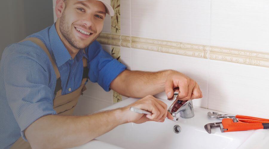 Handle or spout repair in Newark, CA
